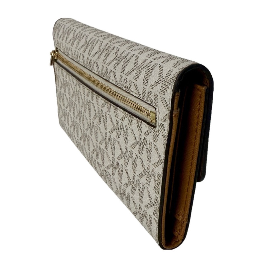 MICHAEL KORS LARGE LOGO TRIFOLD WALLET - Picture 9 of 9
